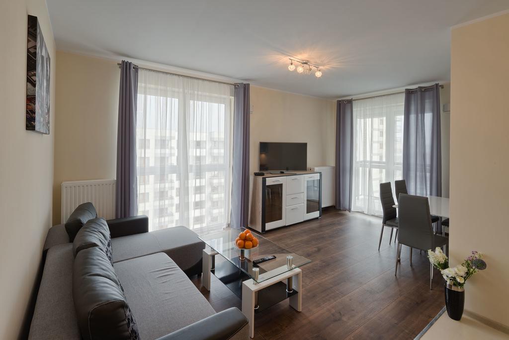 City Aparthotel Ochota Варшава Стая снимка