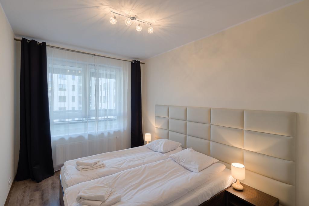 City Aparthotel Ochota Варшава Стая снимка