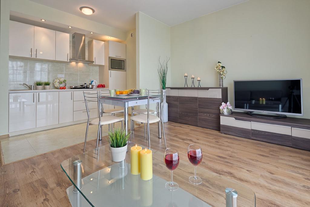 City Aparthotel Ochota Варшава Стая снимка