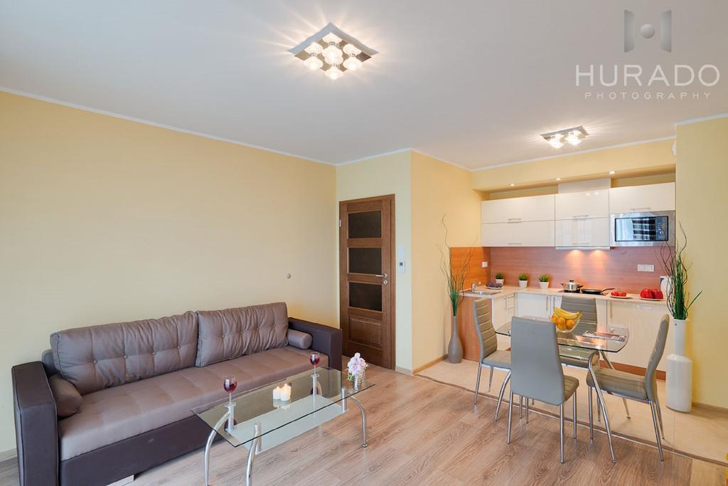 City Aparthotel Ochota Варшава Стая снимка